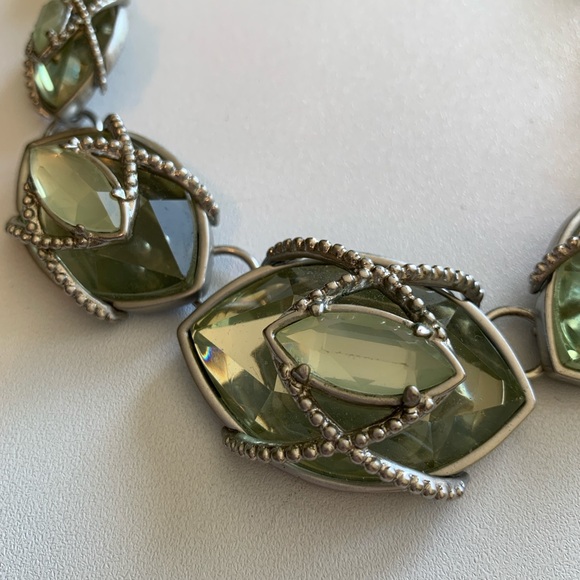 Lia Sophia statement necklace in excellent condition. - Picture 3 of 7